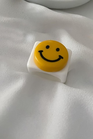 Smiley Emojili Akrilik Kalın Yüzük